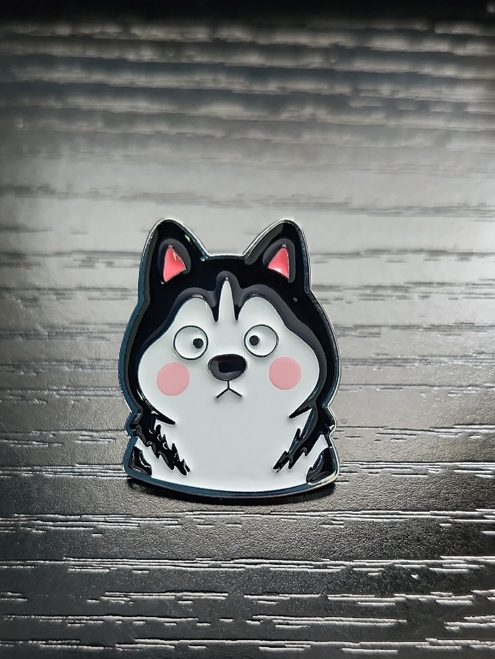 Black & White Husky Dog Enamel Pin - Cute Pet Accessory